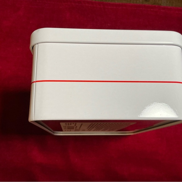 Collectible Metal Box Raised Relief Color Images of 5 Paris Landmarks Hinged Lid - Picture 4 of 11